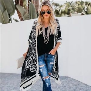BOHO sheer black and white floral kimono